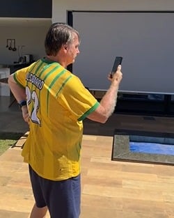 pedido-de-asilo-na-argentina-foi-apenas-sugestao,-revela-defesa-de-bolsonaro