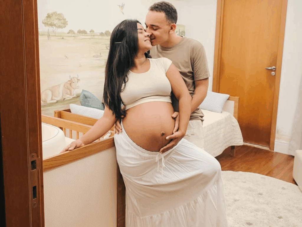 ary-mirelle-e-joao-gomes-fazem-ensaio-fotografico-no-quarto-de-joaquim;-veja-album