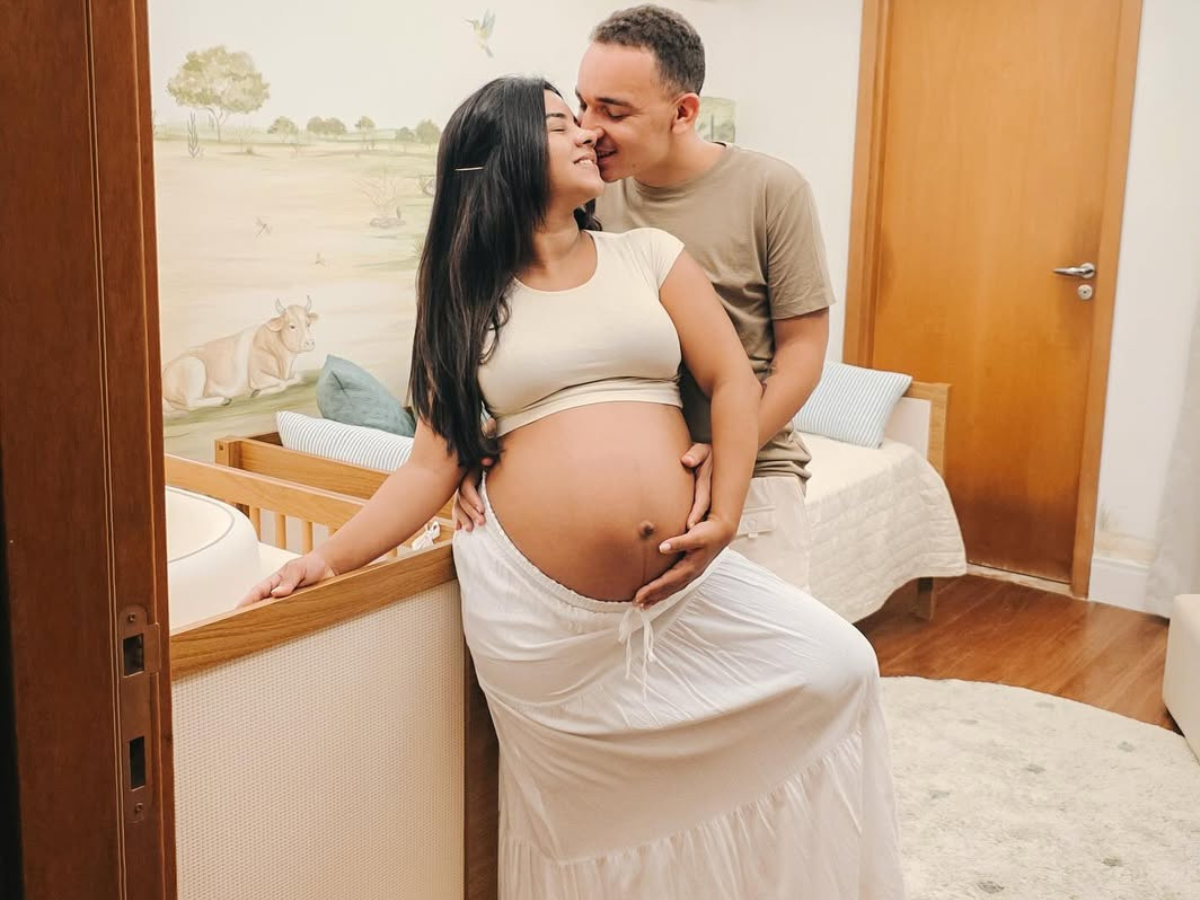 Ary Mirelle e João Gomes fazem ensaio fotográfico no quarto de Joaquim; veja álbum
