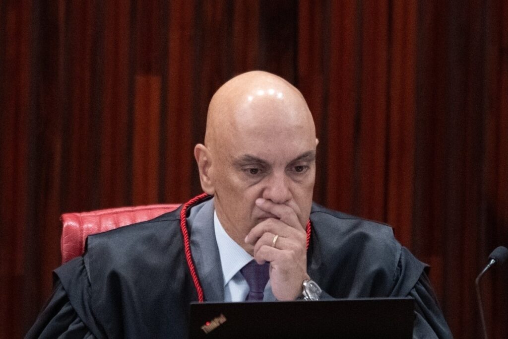 embaixada-dos-eua-reage-apos-moraes-ameacar-punir-bancos-brasileiros