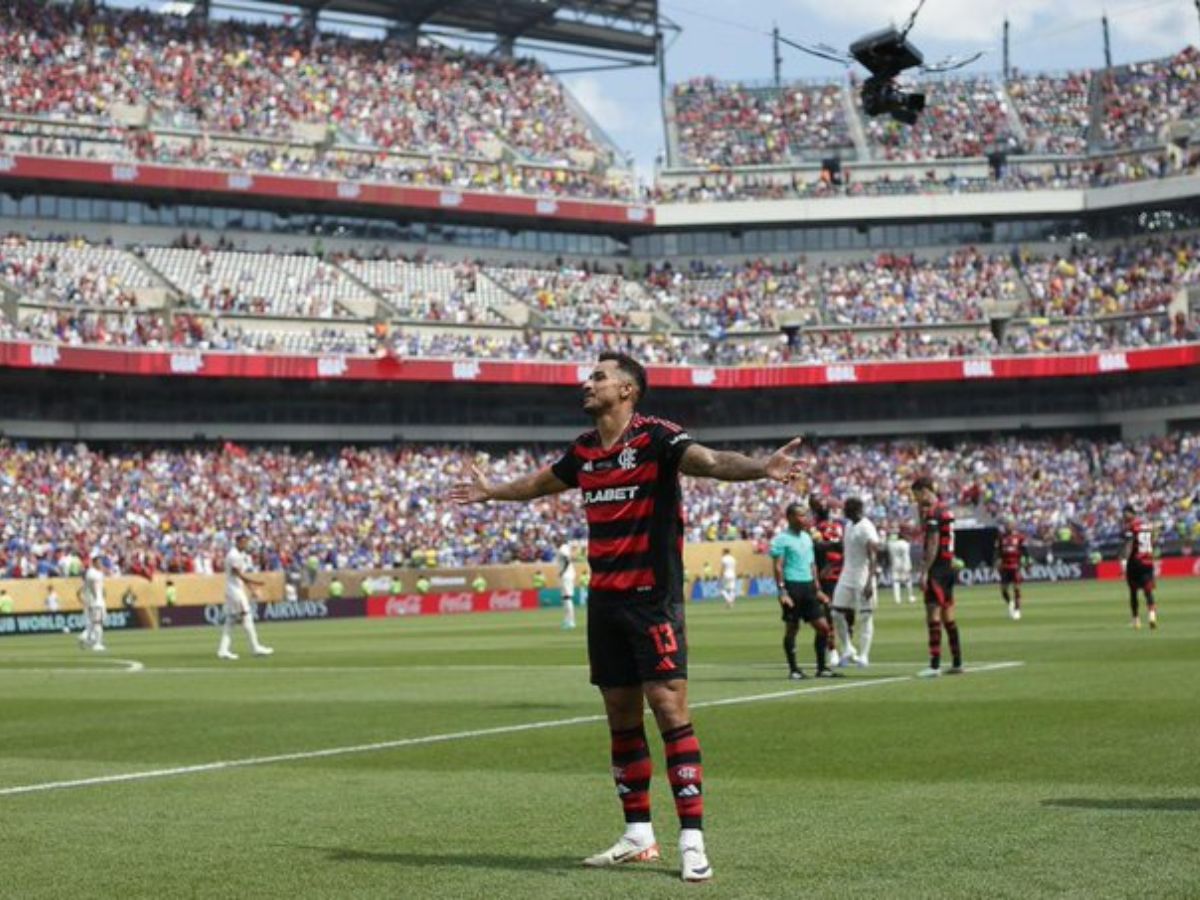 Danilo, do Flamengo e da Seleção, se separa após 17 anos de casamento