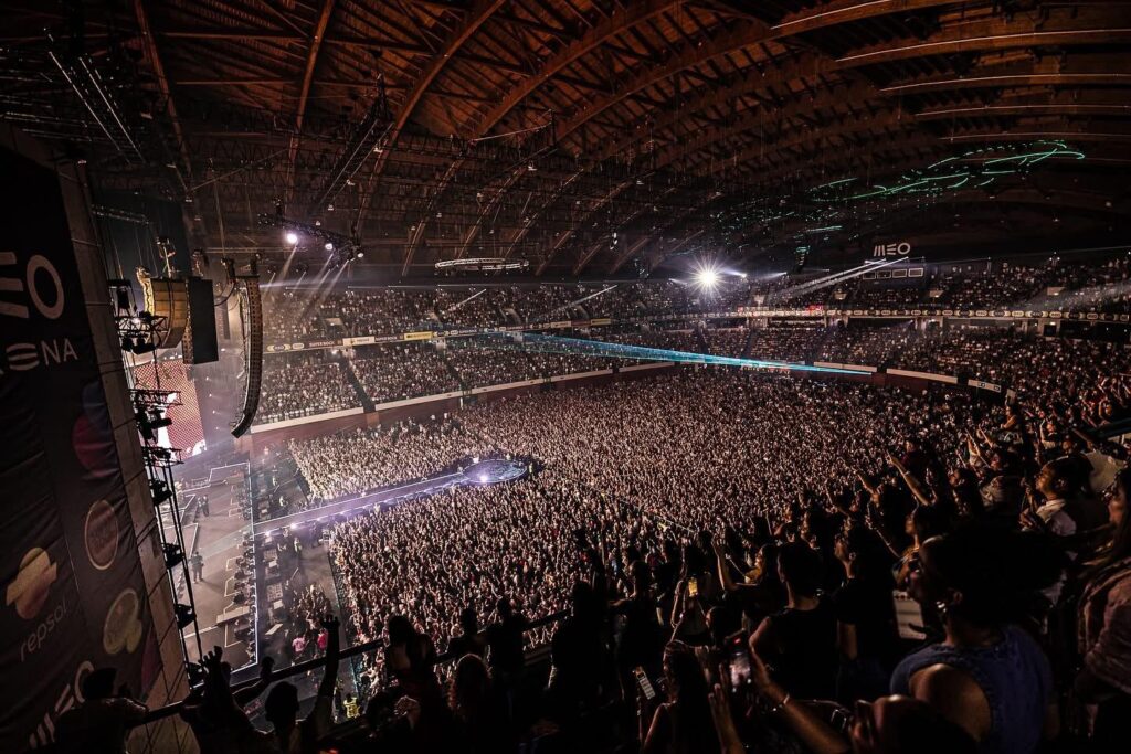 com-4-shows-esgotados,-luan-santana-inicia-turne-em-portugal-e-atrai-80-mil-pessoas