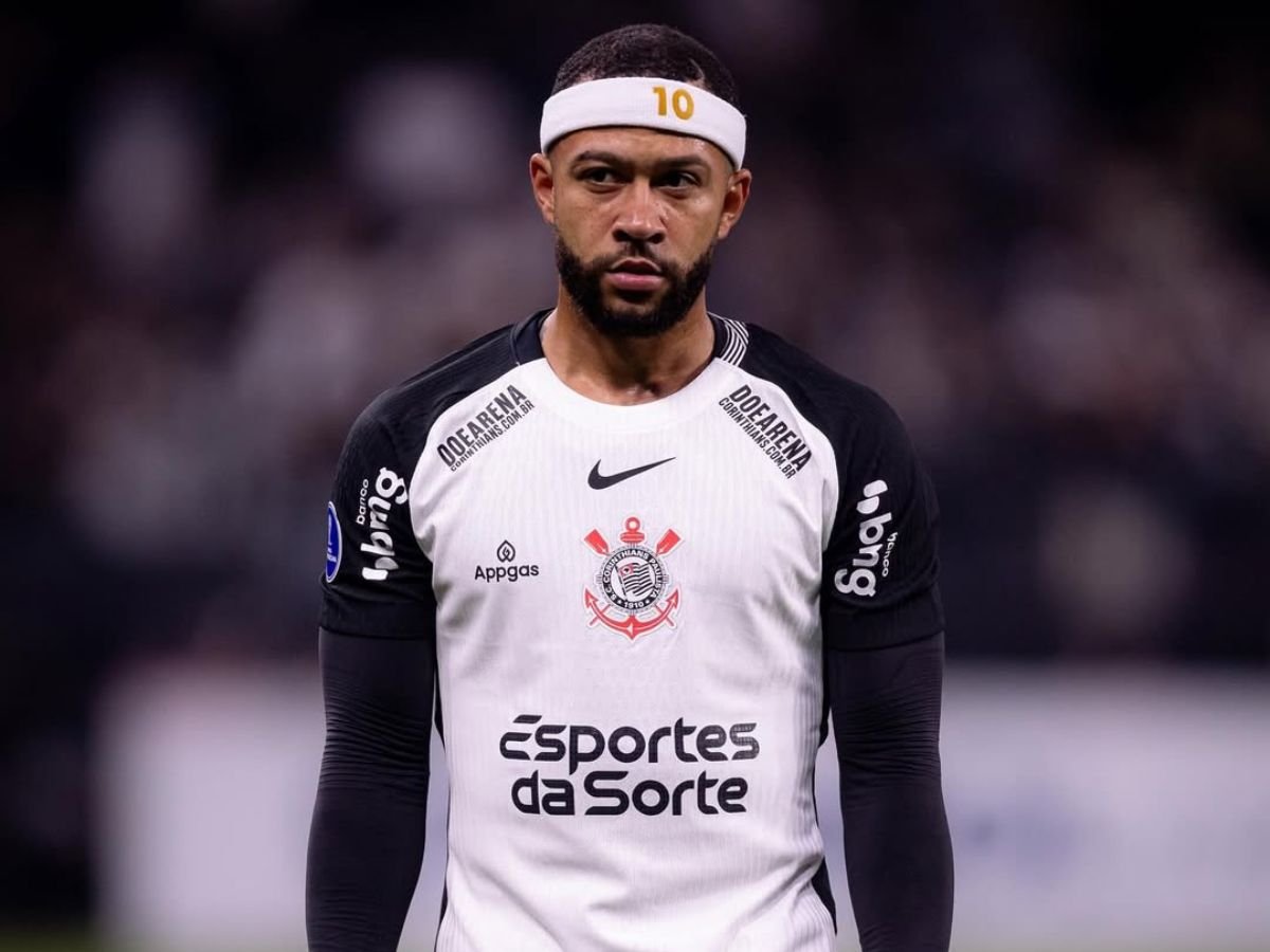 Inseparáveis? Memphis Depay e Maisa são flagrados coladinhos na festa de João Silva