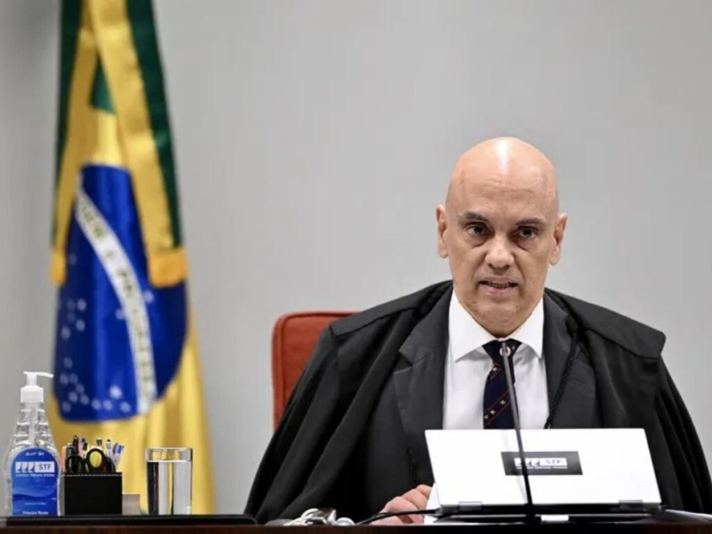 moraes-defende-independencia-do-judiciario:-“juiz-que-cede-a-pressao-deve-mudar-de-profissao”