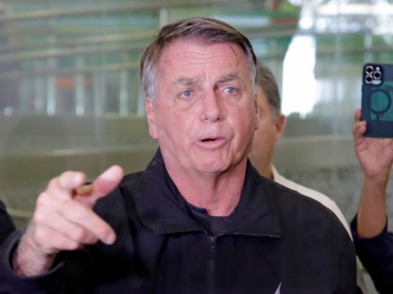 defesa-de-bolsonaro-rebate-moraes-e-contesta-indiciamento:-“ausencia-de-indicios-concretos”