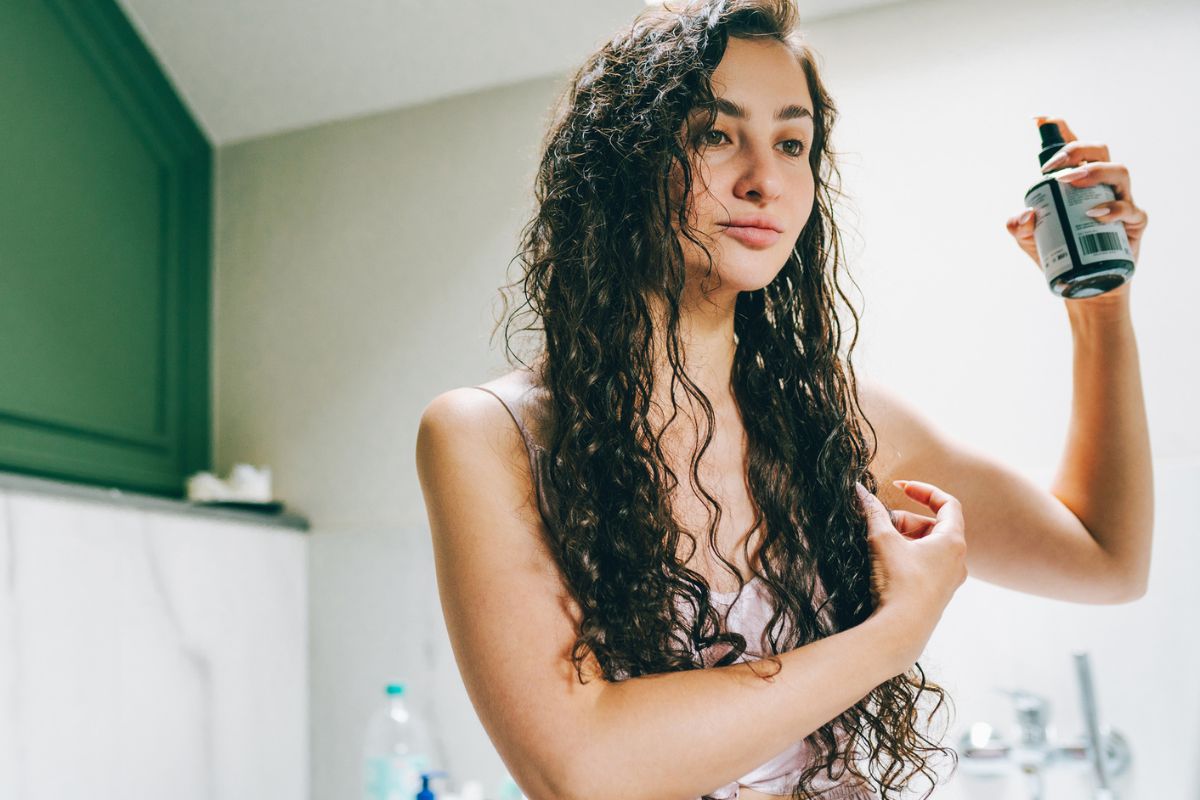 veja-os-melhores-cortes-para-ter-um-cabelo-cacheado-e-cheio-de-vida