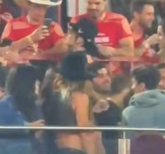 climao?-virginia-e-ana-castela-dividem-camarote-em-show-de-barretos