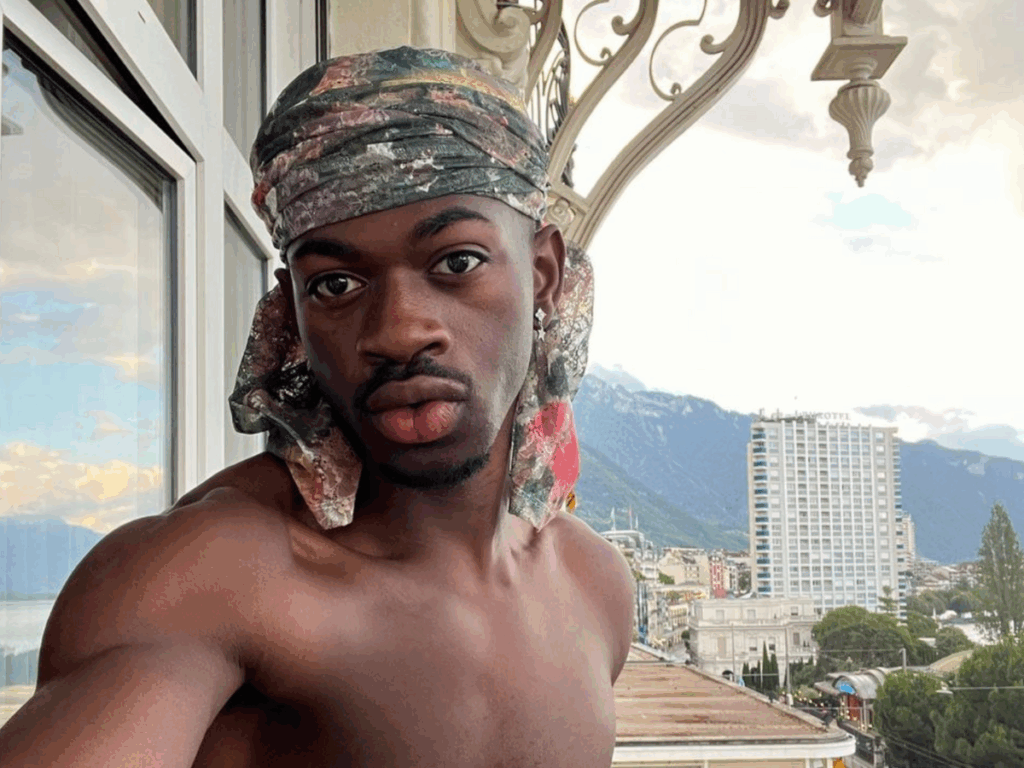 lil-nas-x-seguira-detido-ate-segunda-apos-confusao-em-los-angeles,-diz-site