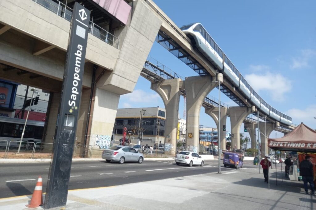 justica-determina-que-metro-recoloque-operadores-no-monotrilho