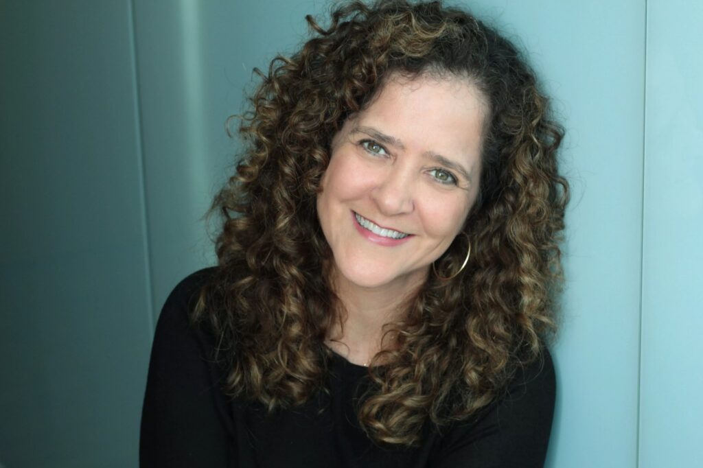 carla-madeira:-meu-proposito-e-colocar-o-leitor-em-dilemas-extremos