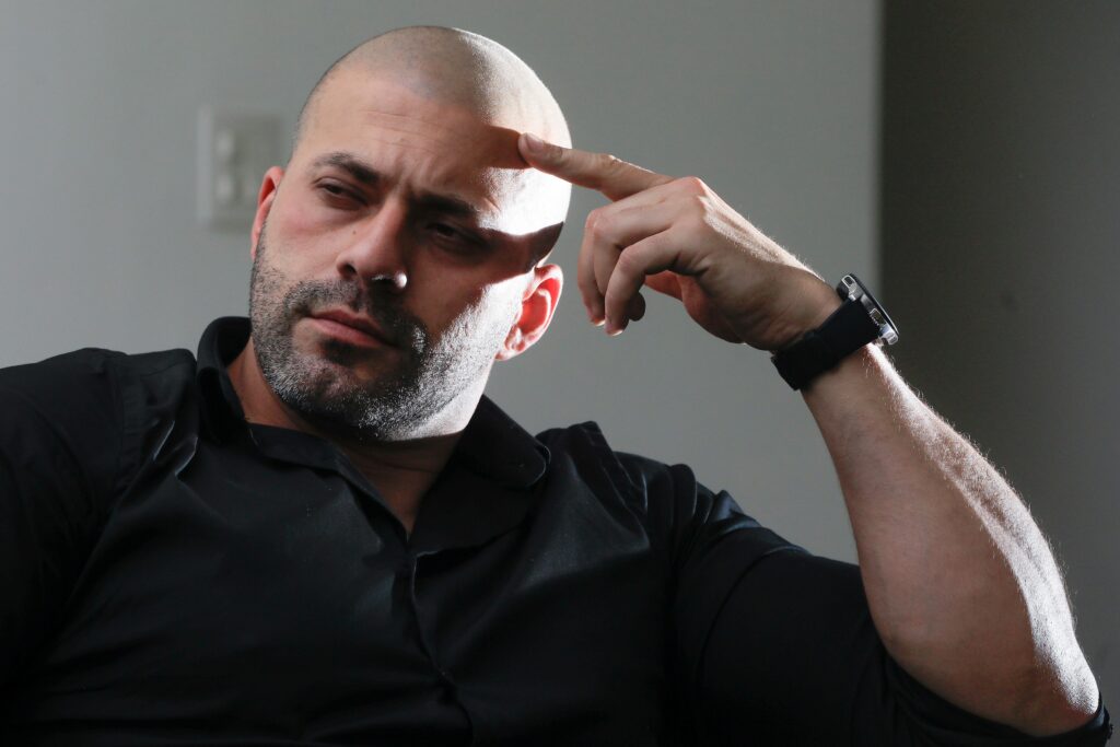 os-12-livros-que-daniel-silveira-diz-ter-lido-na-prisao