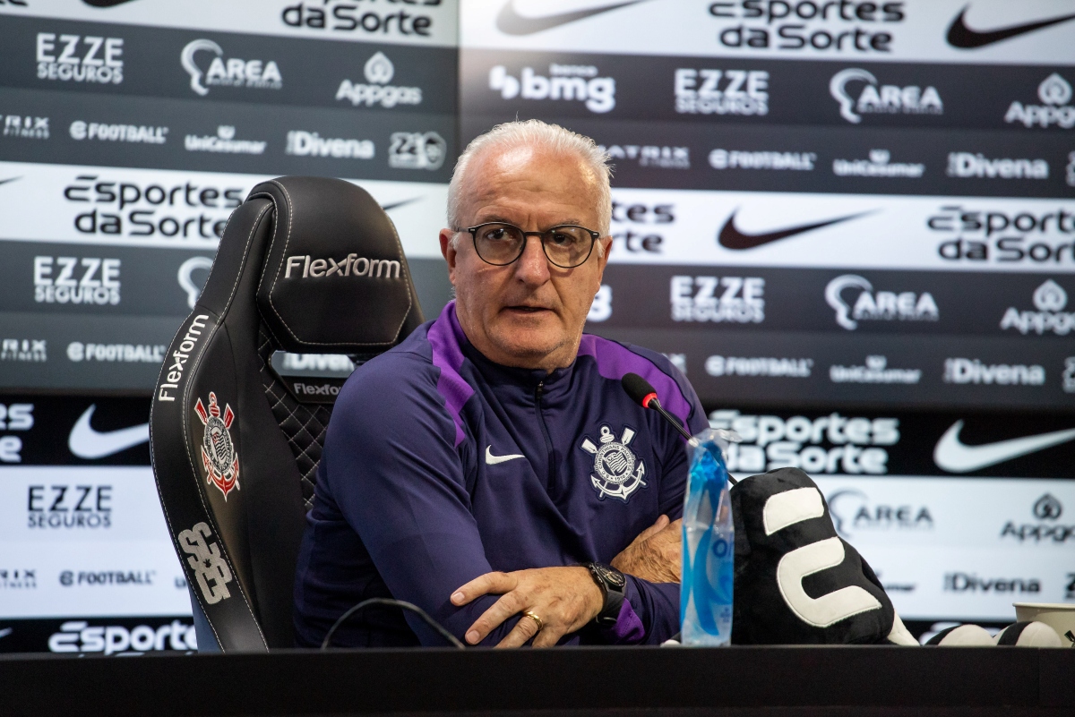 Dorival elogia Gui Negão após vitória sobre o Vasco no Brasileirão