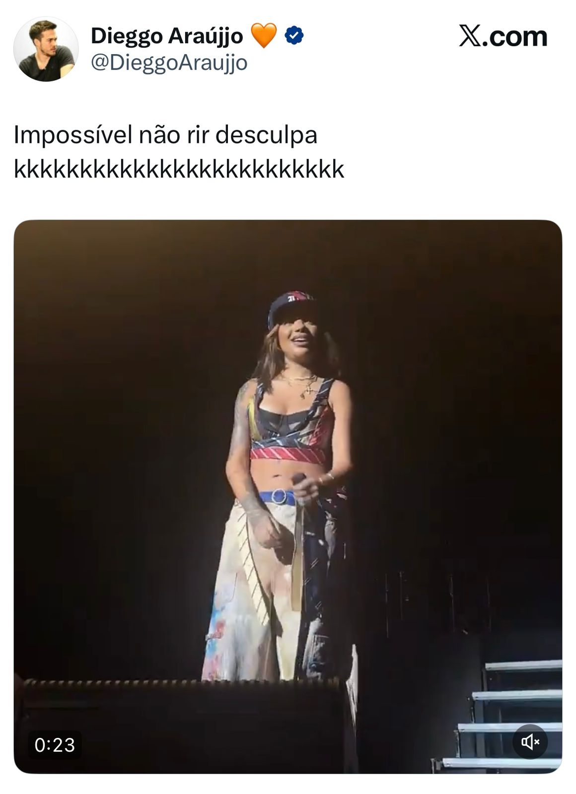 Ludmilla reage a deboche sobre inglês e expõe valor de apresentação em Nova York