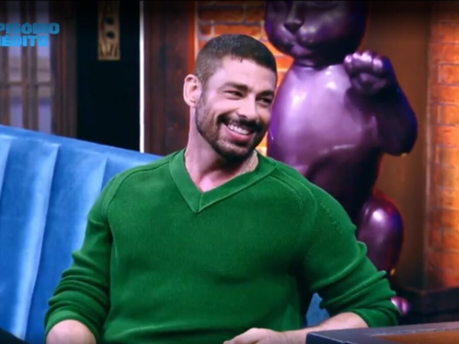 Com Cauã no Domingão, Lucas Leto revela grupo com elenco de “Vale Tudo” e ator fica de fora