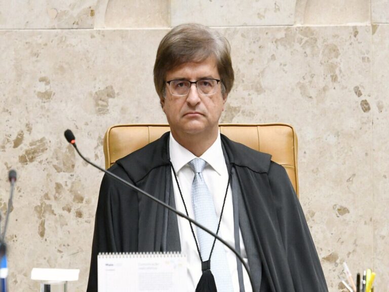 supremo-concede-48-horas-para-pgr-se-manifestar-sobre-“fuga”-de-bolsonaro-para-argentina