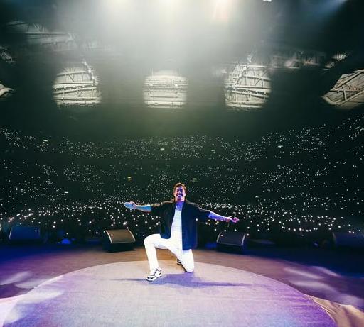 renato-albani-celebra-maior-show-da-carreira:-“e-o-sonho-de-qualquer-artista”