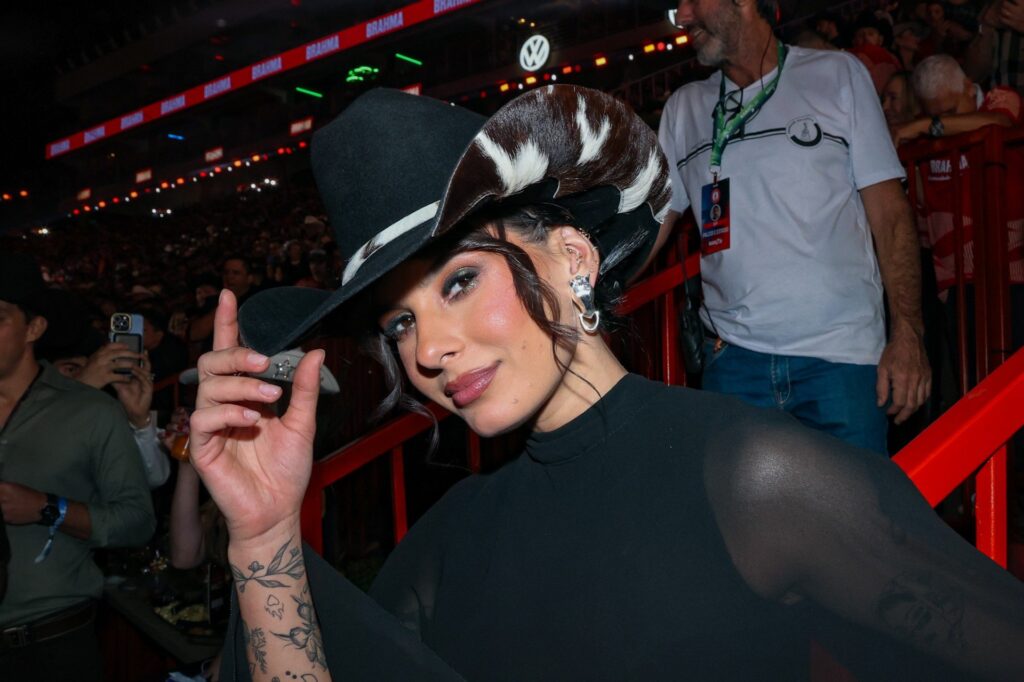 “coracao-acelerado”:-sindicato-se-manifesta-sobre-ana-castela-em-novela-da-globo