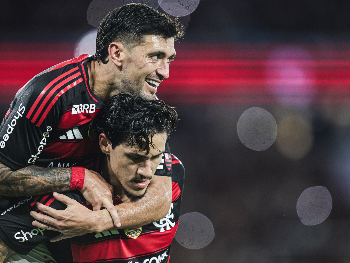 8×0: Flamengo protagoniza maior goleada da história do Brasileirão contra o Vitória