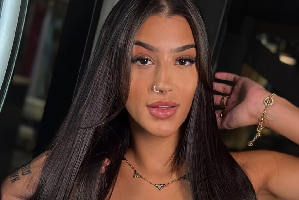 bia-miranda-e-processada-por-marca-e-tem-pedido-de-bloqueio-de-contas