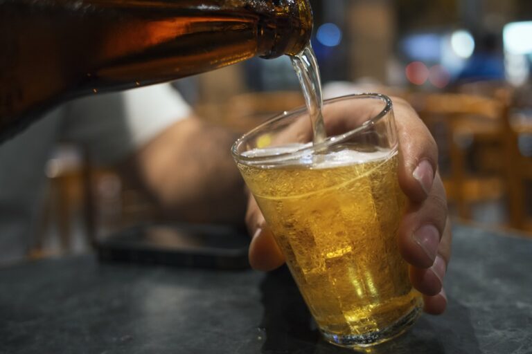 estudo-consegue-acelerar-producao-de-cerveja-em-31-horas-usando-o-som