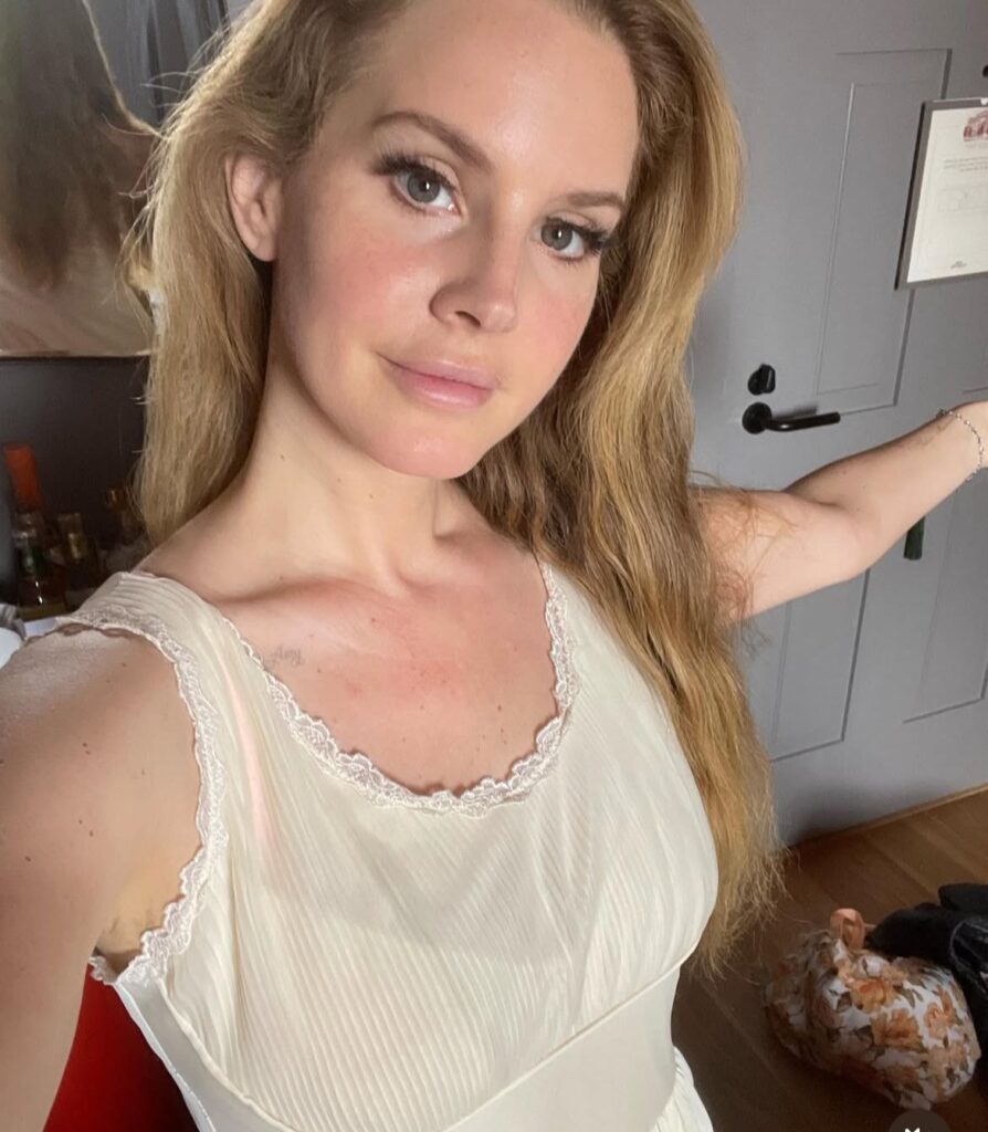 sera-que-vem-ai?-lana-del-rey-promete-nova-data-de-lancamento-para-album-country