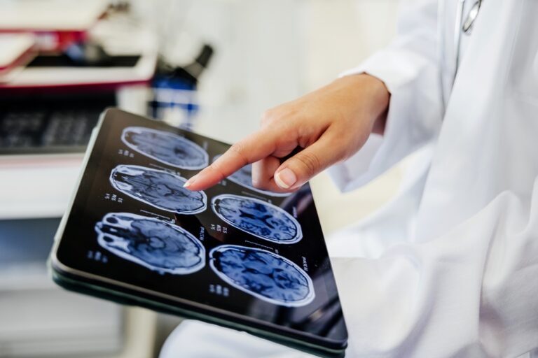 datafolha:-96%-defendem-prova-para-recem-formados-atuarem-como-medicos