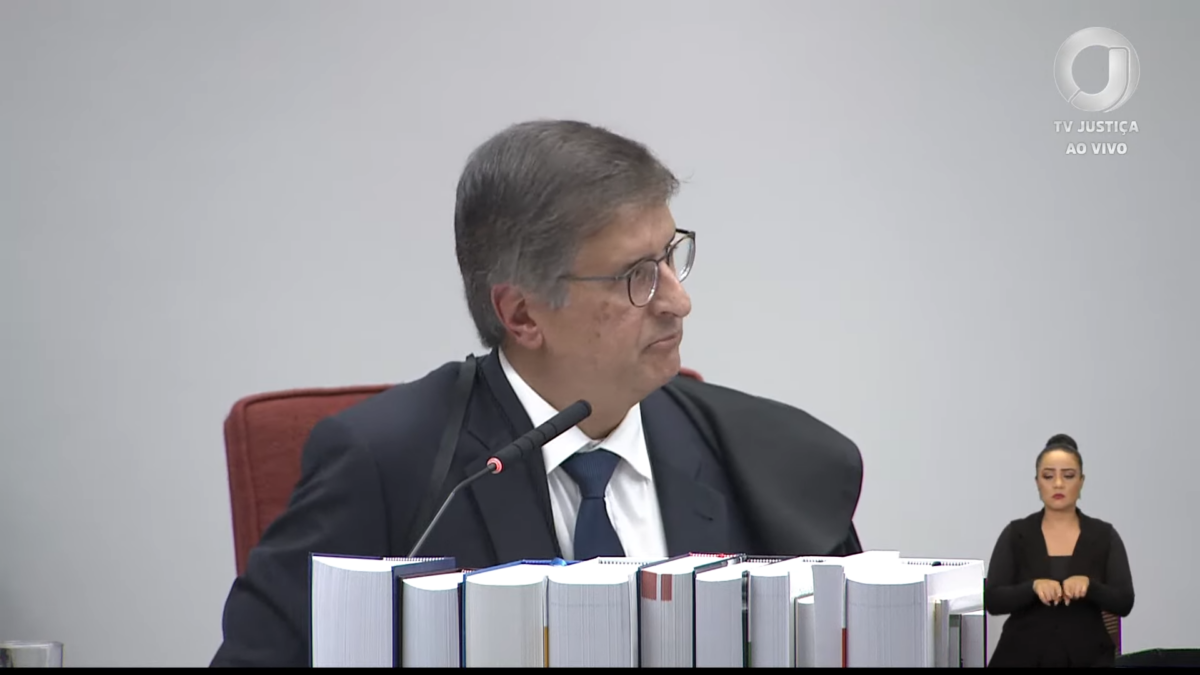 Lula assina recondução de Paulo Gonet ao comando da PGR