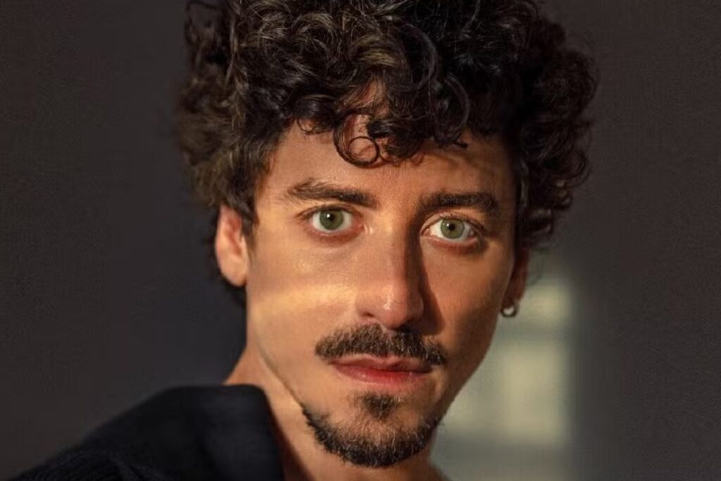 jesuita-barbosa-posta-foto-com-bumbum-a-mostra-nas-redes