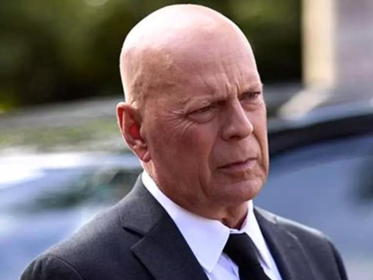 Bruce Willis vive em casa separada com cuidadores; esposa explica decisão difícil
