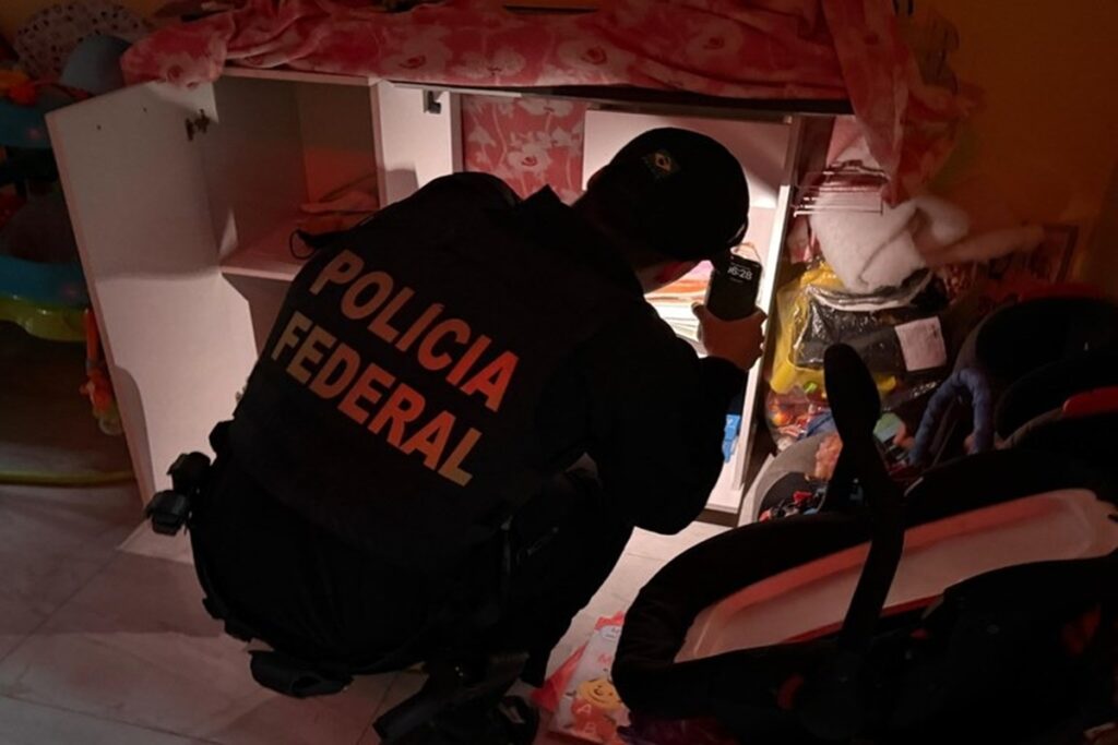 baroes-do-ouro:-garimpo-ilegal-movimenta-r$-74-milhoes-com-escravidao