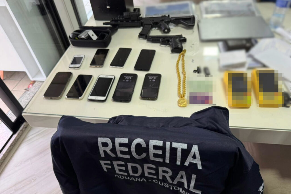 dinheiro,-armas-e-relogios:-veja-apreensoes-em-megaoperacao-contra-pcc