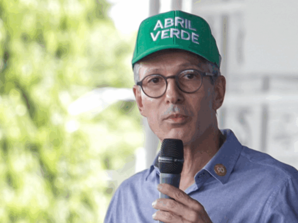 “falso-humilde”:-lula-reage-a-criticas-de-zema-e-dispara-contra-governador