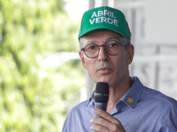 “falso-humilde”:-lula-reage-a-criticas-de-zema-e-dispara-contra-governador