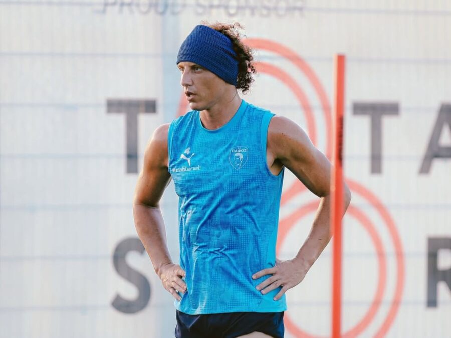 David Luiz é acusado de oferecer R$ 100 mil e citar Eliza Samudio em ameaças para silenciar amante