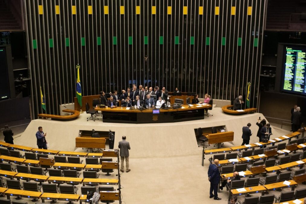 Uma Reforma abrangente (por Antônio Carlos de Medeiros)