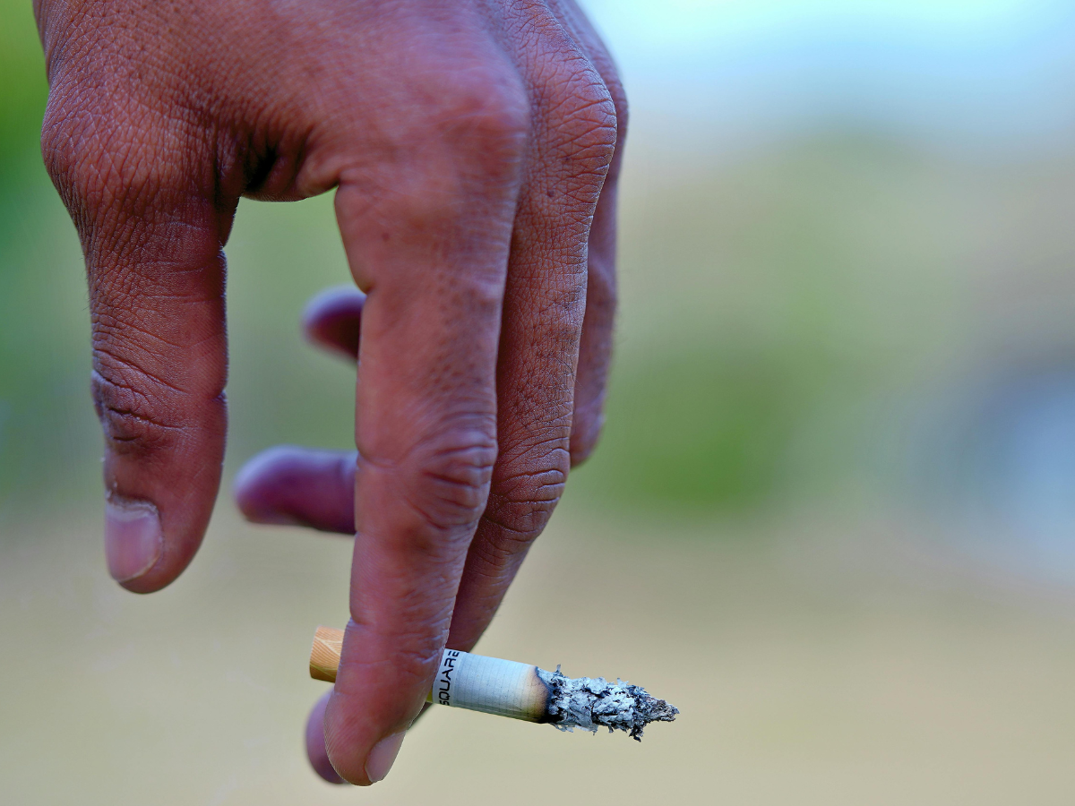 Especialistas explicam qual deve ser os primeiros passos para quem quer parar de fumar