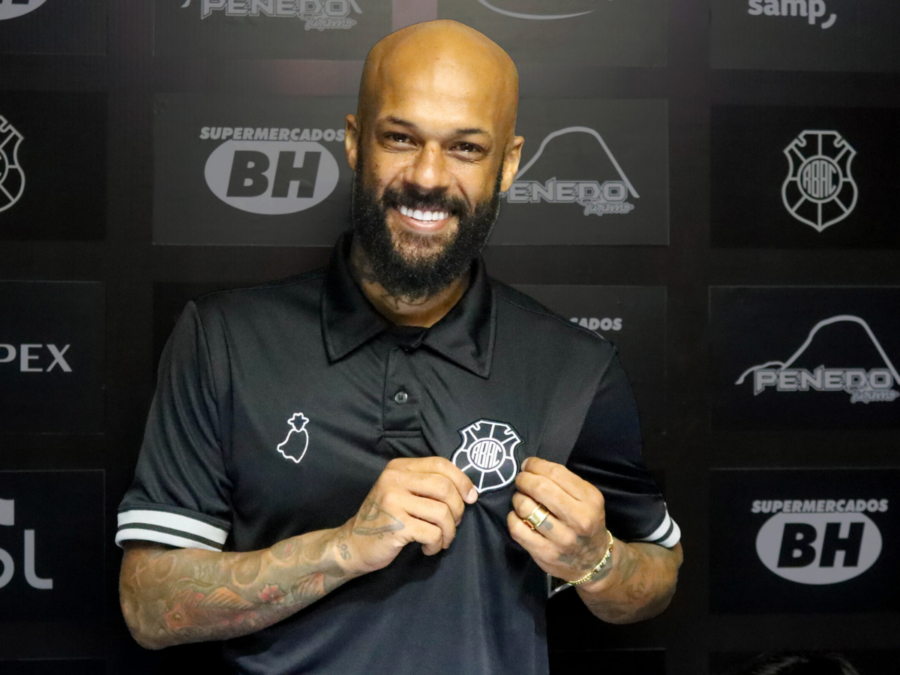 Ex-esposa de Bruno Silva se diz arrependida após expor traição e câncer genital do jogador
