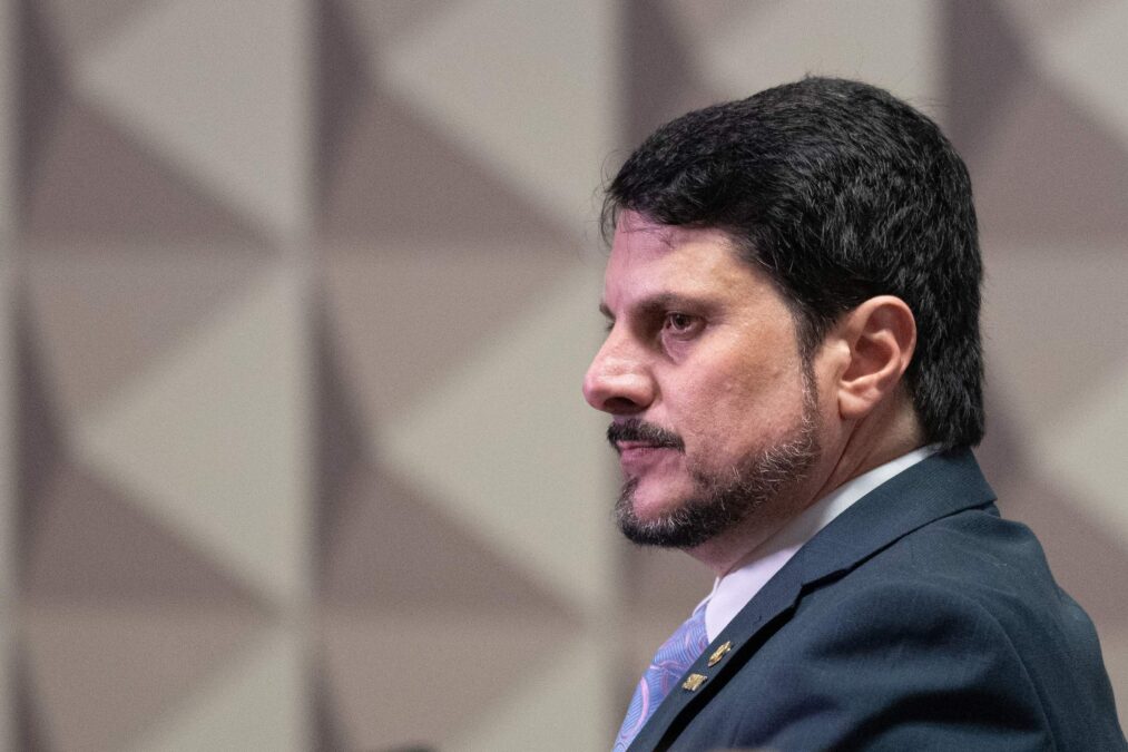 PF indicia Marcos do Val por obstrução de Justiça e incitação ao crime