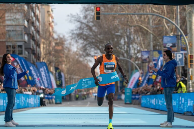 meia-maratona-metropoles:-saiba-qual-e-o-recorde-mundial-dos-21-km