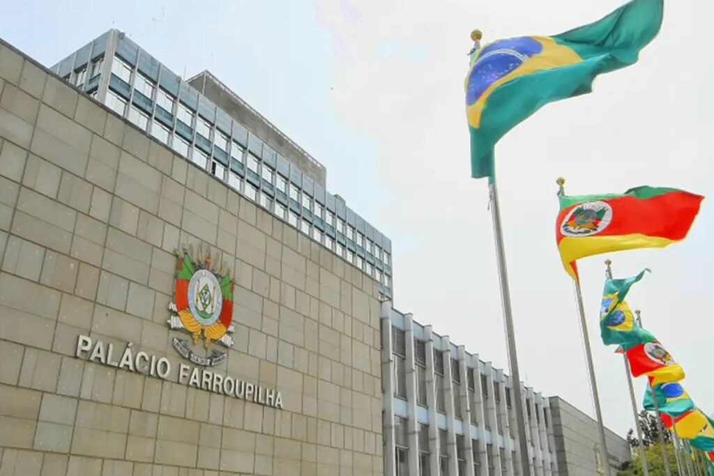 corpo-do-escritor-luis-fernando-verissimo-e-velado-no-rs