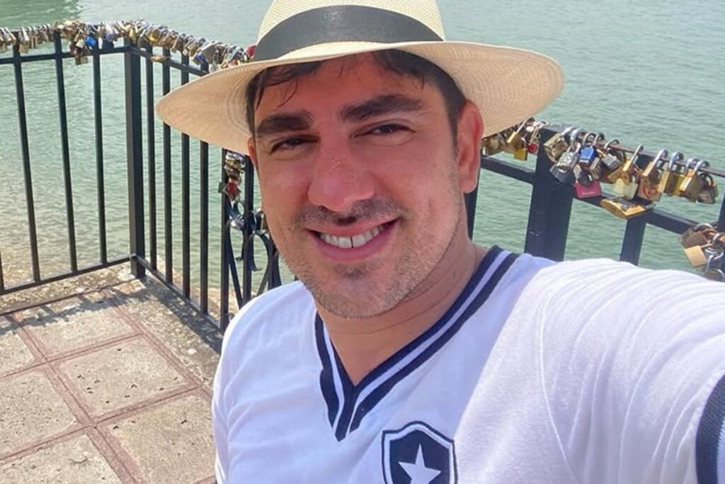 marcelo-adnet-revela-abuso-sofrido-na-infancia:-“isso-me-travou”