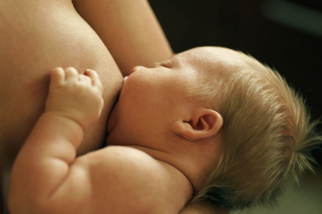 maes-contam-jornadas-desafiadoras-de-amamentacao-com-bebes-prematuros