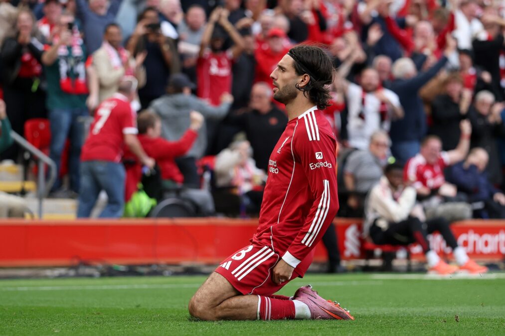 Vídeo: com golaço, Liverpool derrota Arsenal pela Premier League