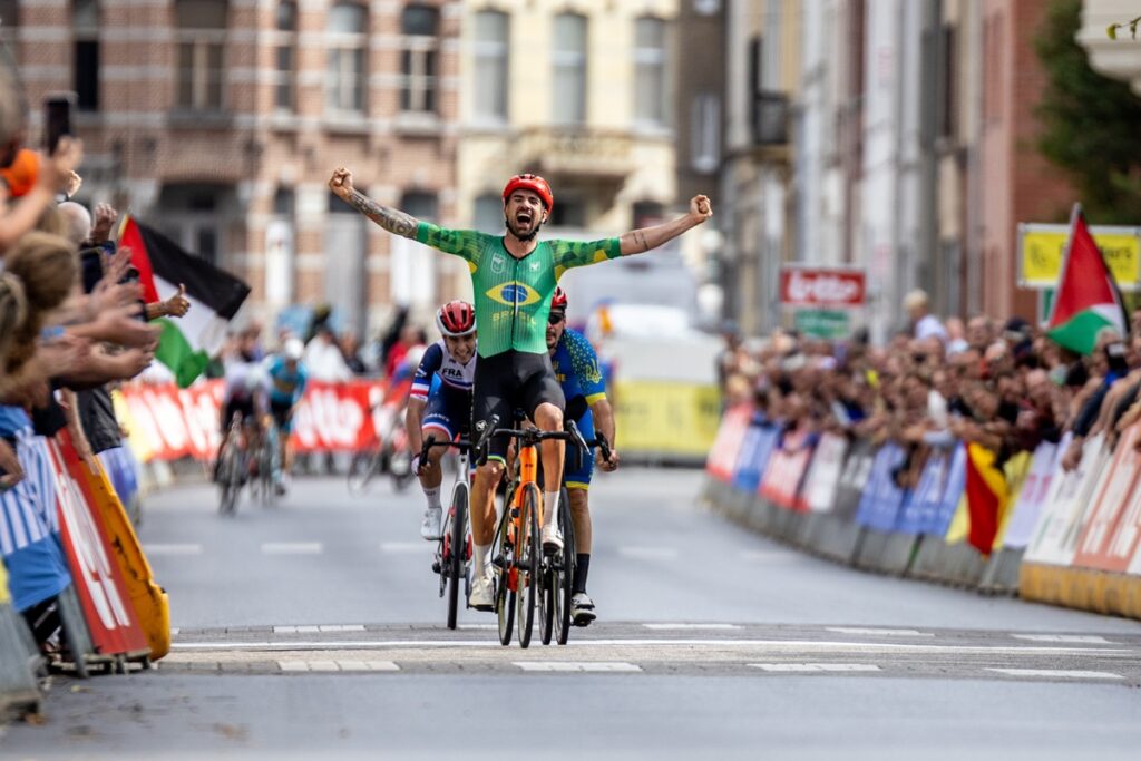 brasileiros-conquistam-medalhas-no-mundial-de-paraciclismo-de-estrada