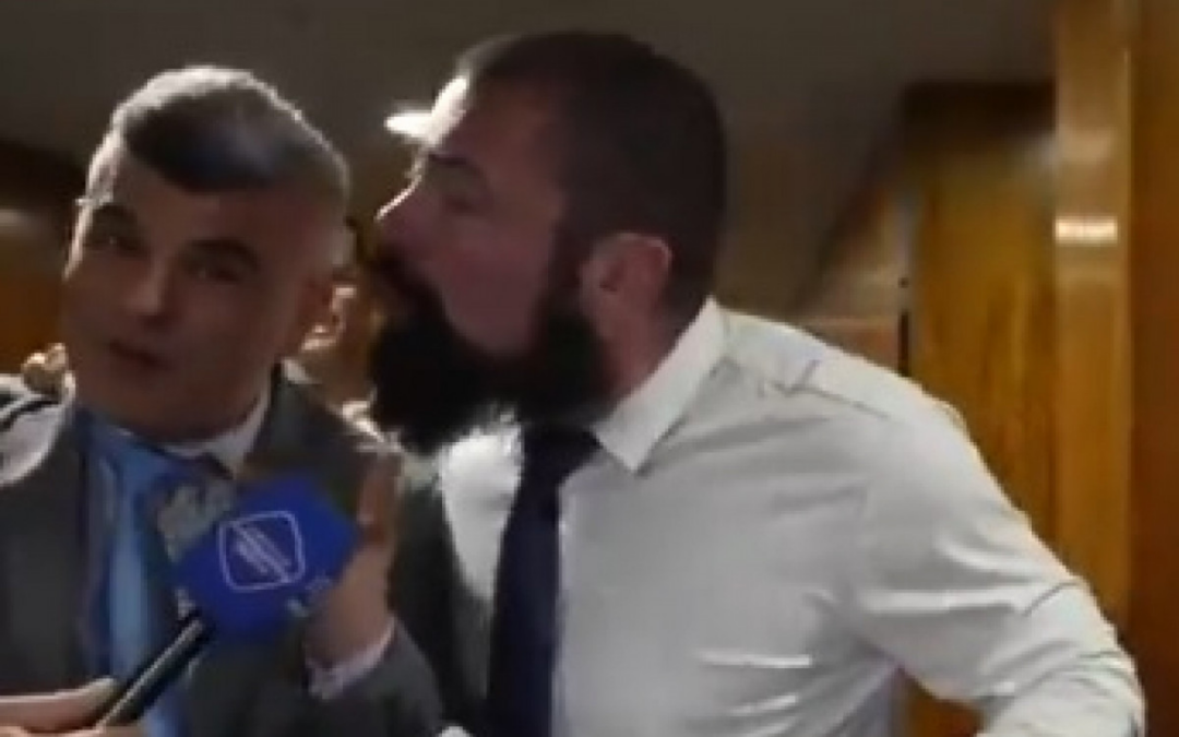 Deputado Paulo Bilynskyj se envolve em bate-boca com jornalista Guga Noblat na Câmara