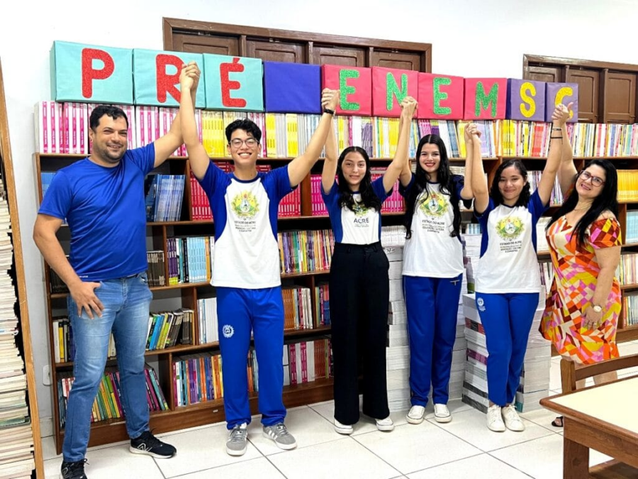 Estudante do Acre é destaque nacional ao receber Prêmio MEC da Educação Brasileira