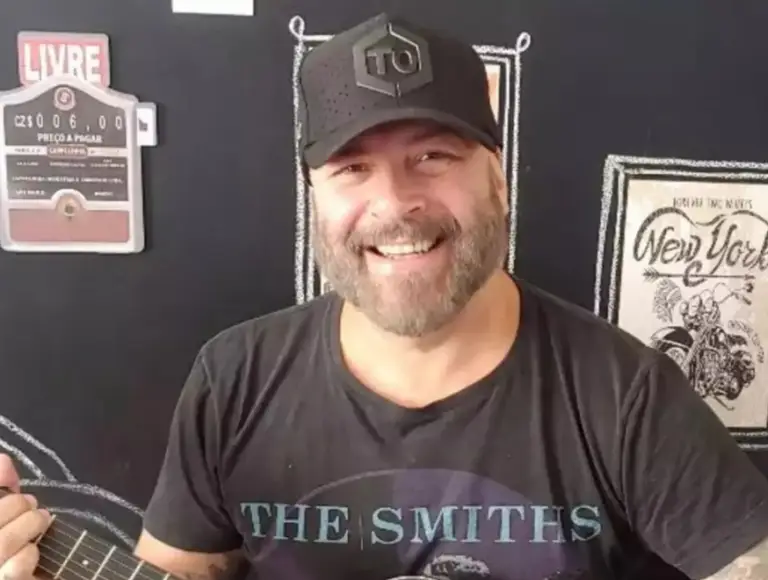 mingau,-do-ultraje-a-rigor,-inicia-nova-fase-de-reabilitacao-e-ganha-show-beneficente-de-amigos