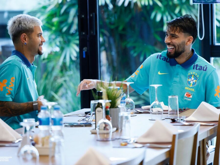 Carlo Ancelotti comanda primeiro treino da Seleção na Granja Comary com elenco desfalcado
