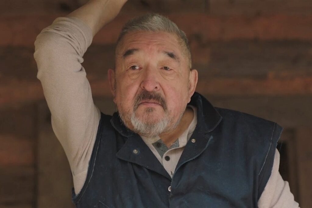 graham-greene,-ator-de-crepusculo-e-danca-com-lobos,-morre-aos-73-anos