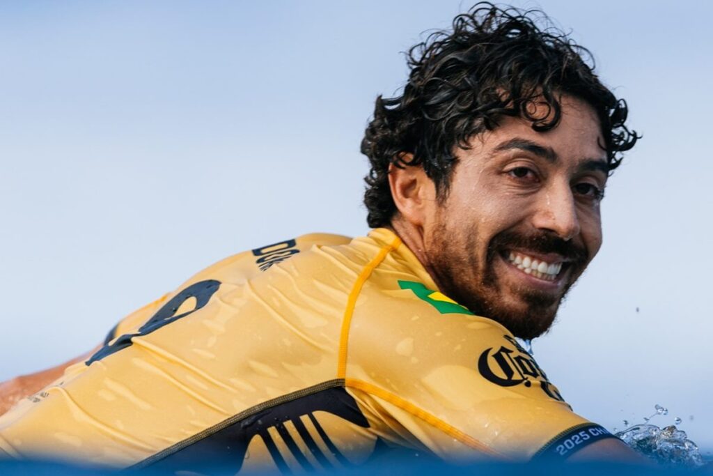 yago-dora-e-campeao-mundial-de-surfe-apos-vitoria-em-fiji